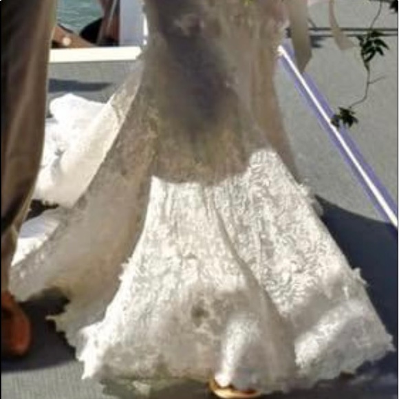 Camille La Vie wedding dress - Picture 9 of 9